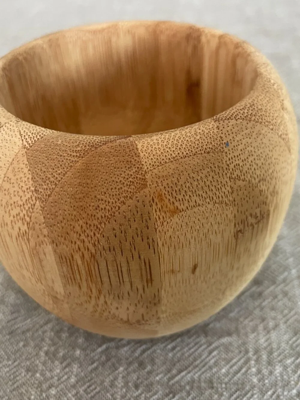 Set of 2 Wooden Bowls 8